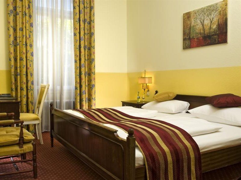 Grand City Hotel Berlin Zentrum Exterior foto